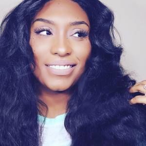 Meet your Posher, Janelle